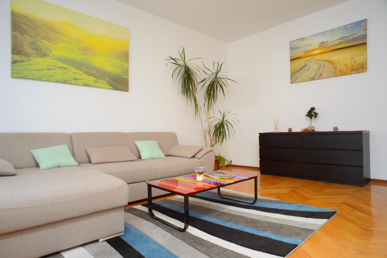 Sunshine Apartment Brasov Ngoại thất bức ảnh